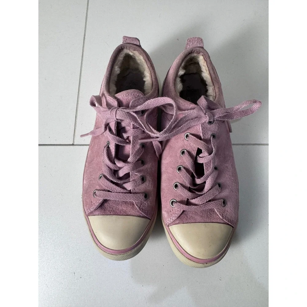 UGG Suede Shearling Lined Sneakers Women Size 5.5 Purple Lace Up Minimalist‎